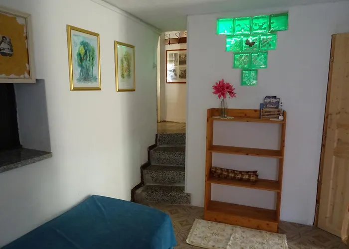 Casa Degli Artisti Tatil Evi Colico