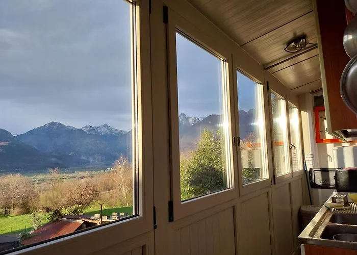 Casa Degli Artisti * Colico