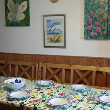 Casa Degli Artisti * コーリコ